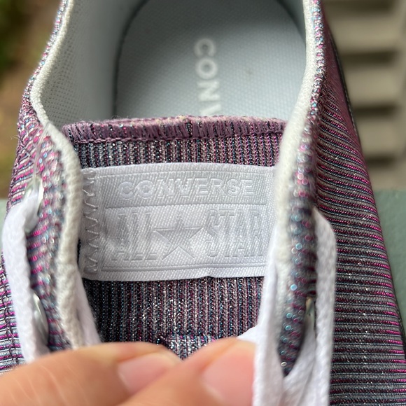 Converse Juniors Metallic Chuck Taylors All Star Low Tops - Picture 8 of 10